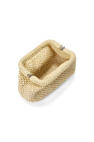 The Straw Clutch